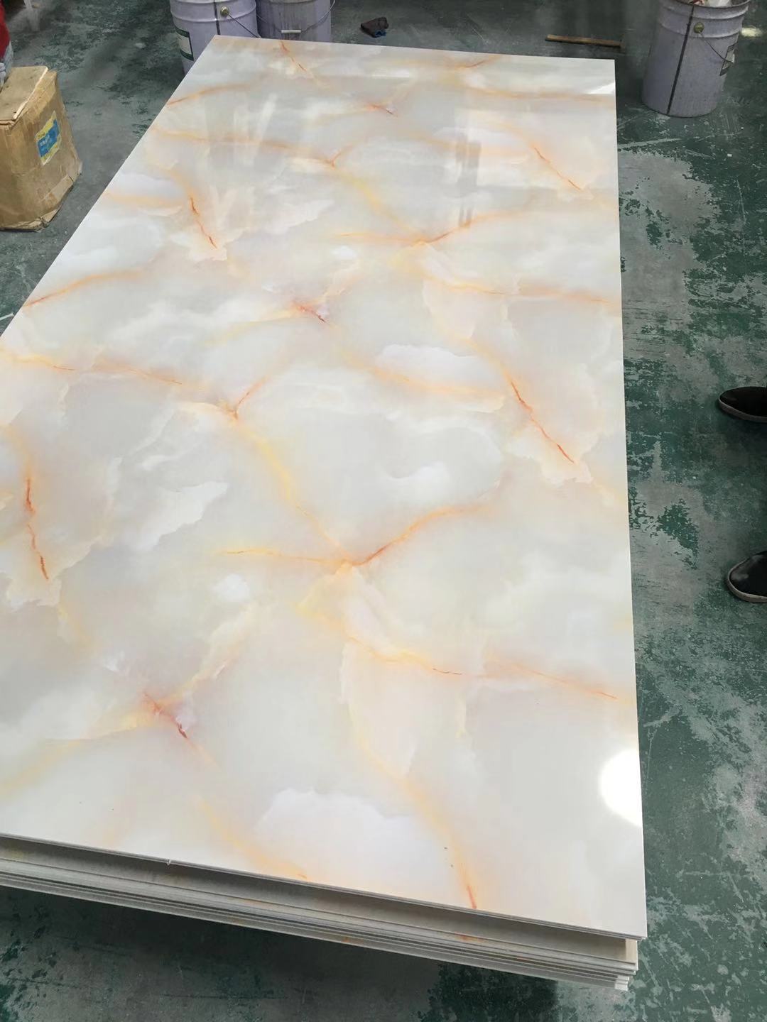 ​Ang Rebolusyonaryong Bentahe ng UV Marble Sheet sa Interior Design